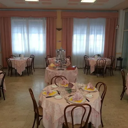Отель Valtorta Монтекатини-Терме